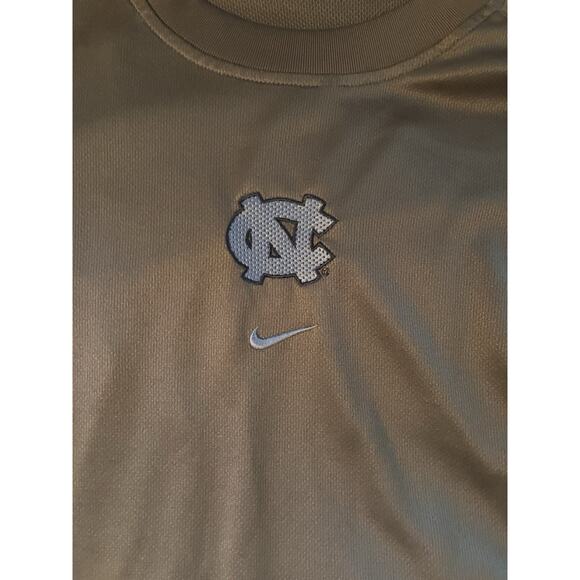 Nike University of North Carolina, Long Sleeve T-Shirt, Men’s XXL, Gray and Blue - Picture 2 of 5